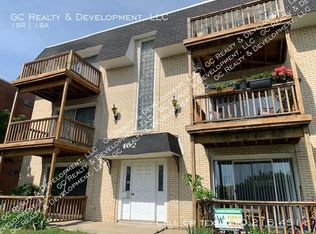 102 Glen Ellyn Rd APT 1S, Bloomingdale, IL 60108