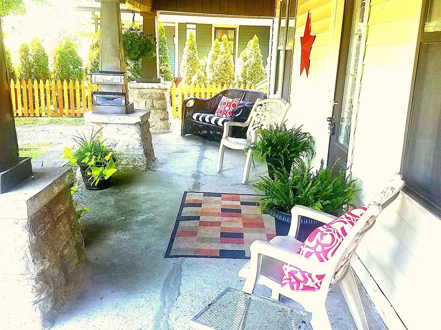 3 bed, $1,995 — Photo 1