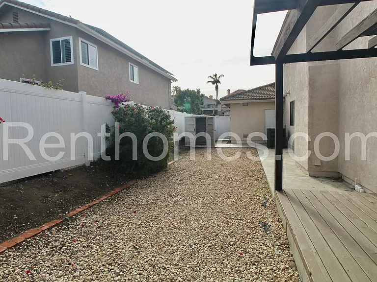 10928 Sunset Ridge Dr — Photo 26