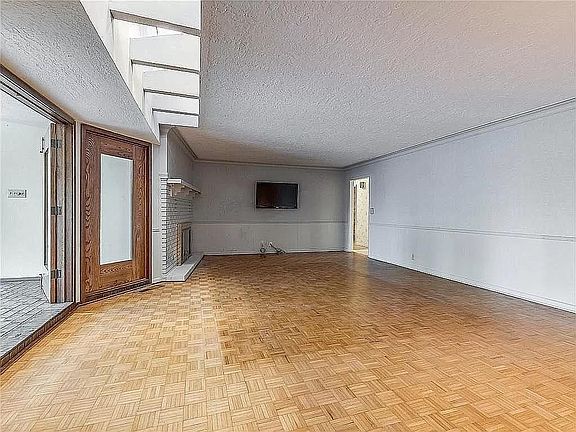 4th image of 2649-1 Osborne Dr