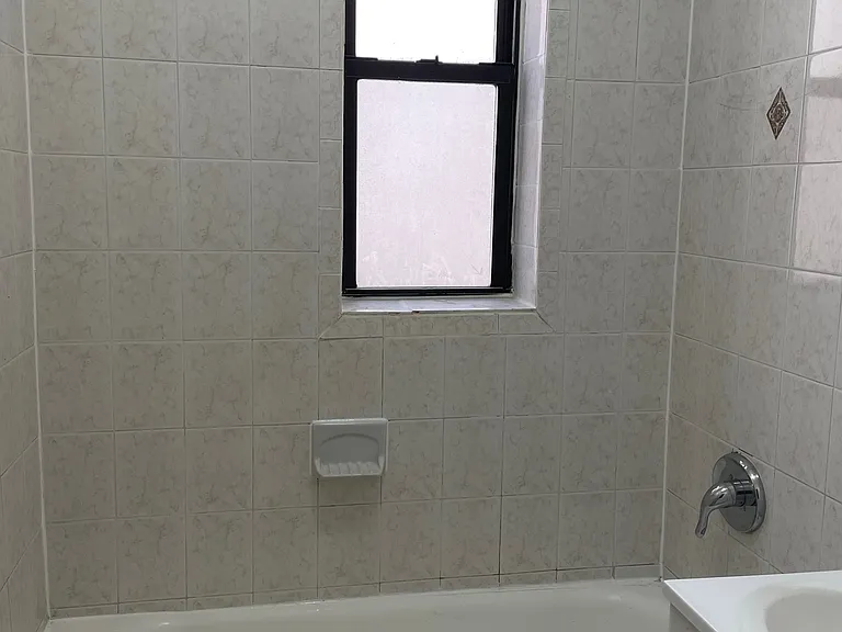 113 Fairview Ave #38 — Photo 10