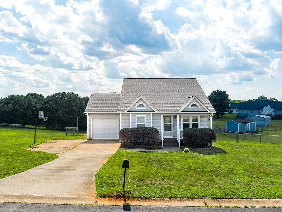 1st image of 215 Upland View Dr