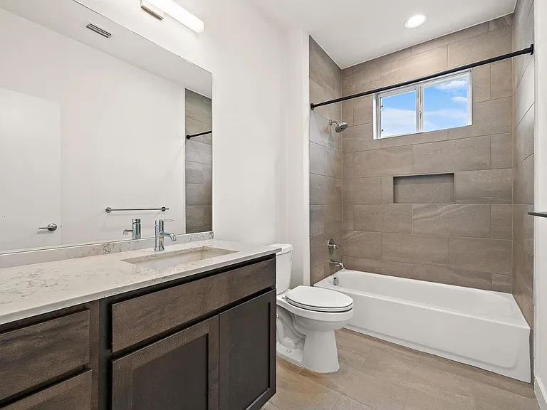 1206 Sarabeth Way — Photo 17