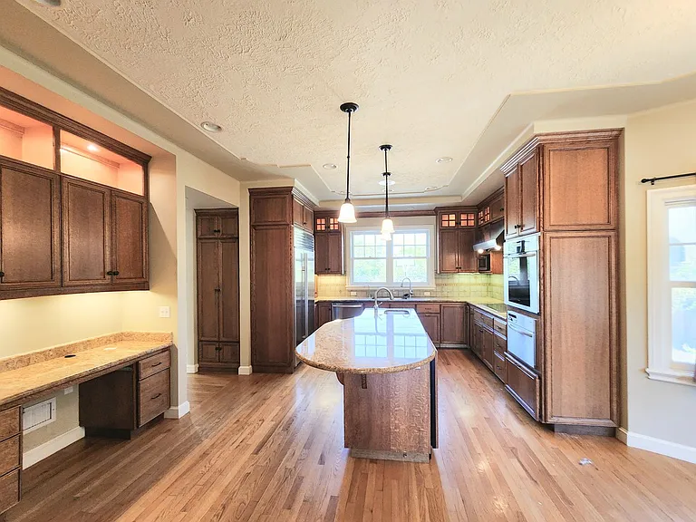 531 Harvard Rd — Photo 43