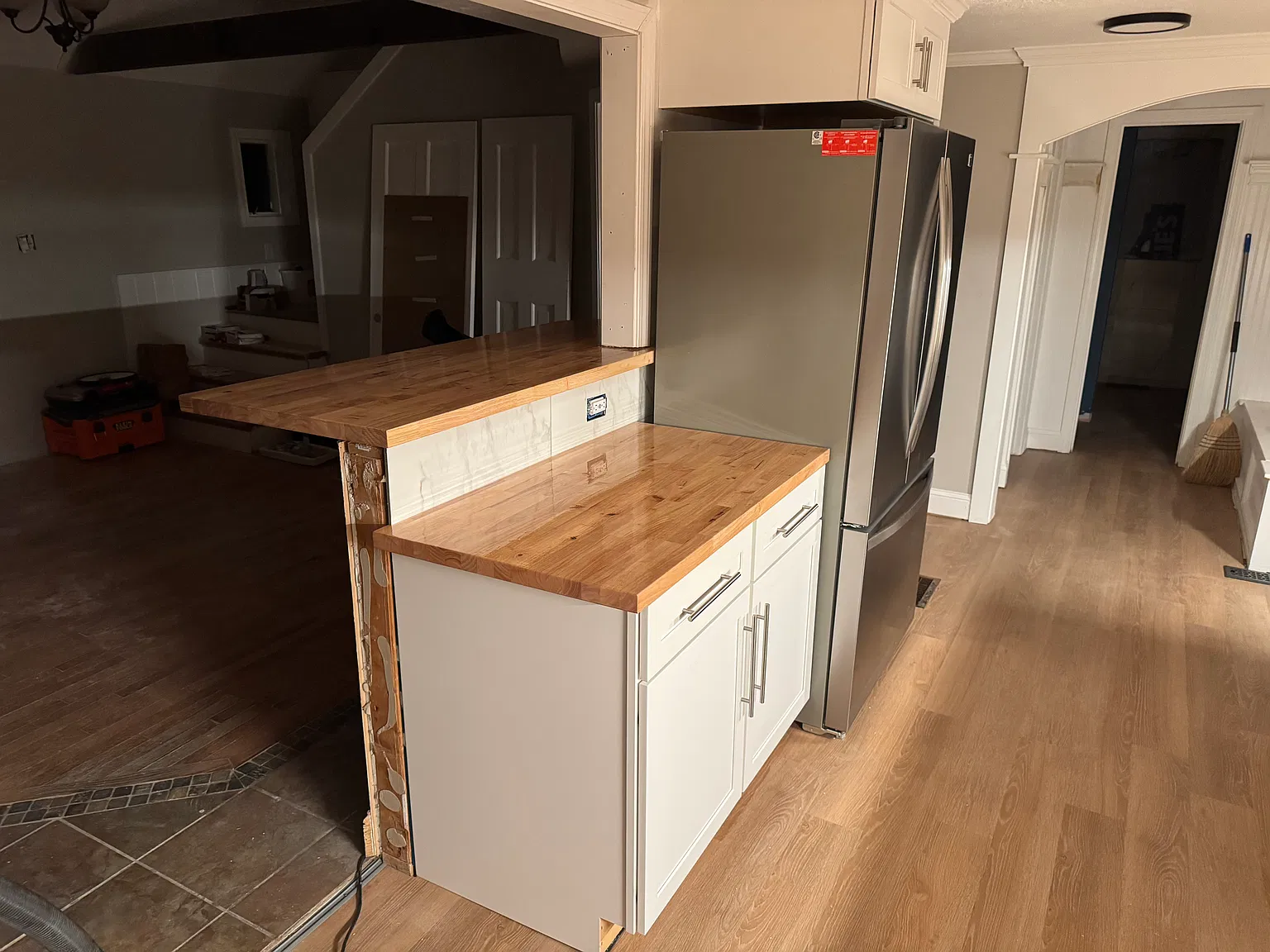 3 bed, 1.5 bath, 1800 sqft, $2,900 — Photo 2