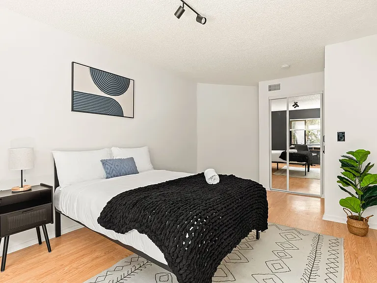 1823 Pelham Ave #2 — Photo 20