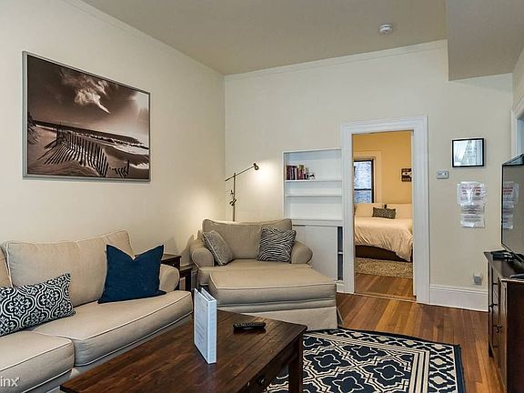 landlord_unit_photo_21933682_4