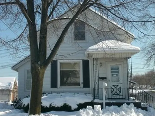 1119 S 10th St, Sheboygan Fls, WI 53081