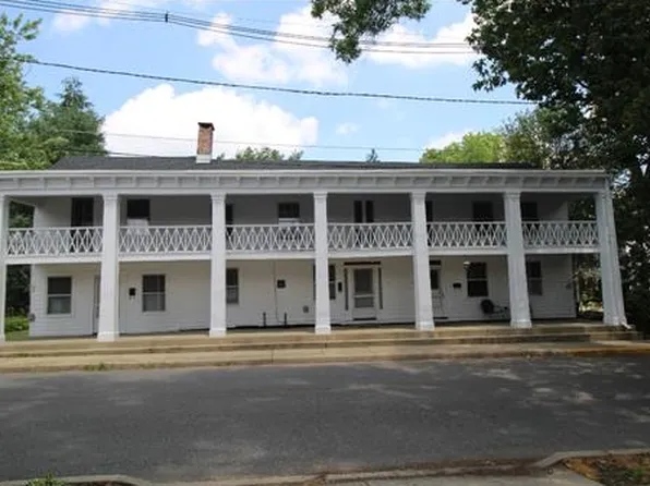 5 Scott Ave, Cranbury, NJ 08512