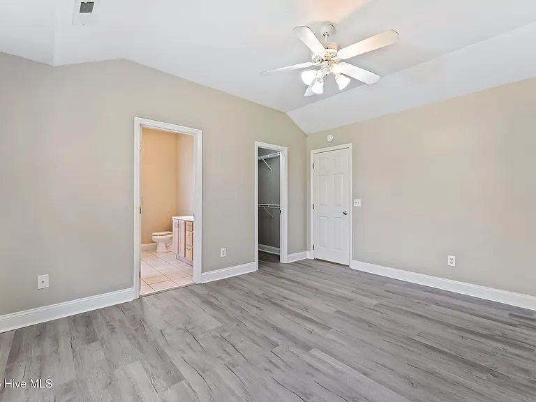 3200 Paramount Way — Photo 14
