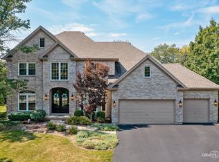 4N426 Robert Penn Warren Cv, Saint Charles, IL 60175