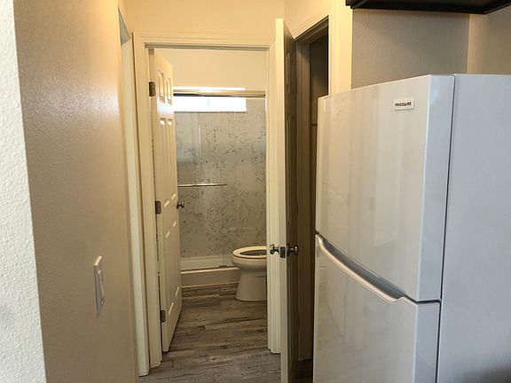 5th image of 1493 Parker Ave