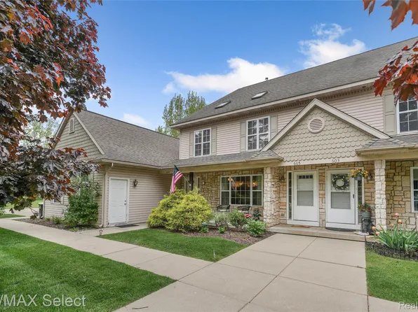 604 Fenton Commons Ln, Fenton, MI 48430