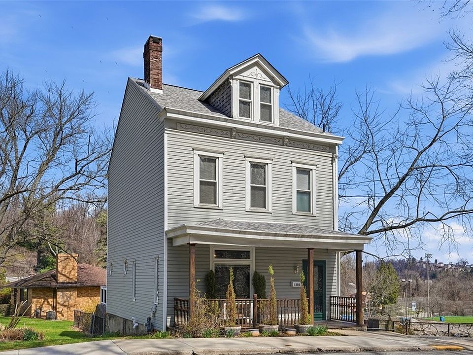 1st image of 1202 Romanhoff St