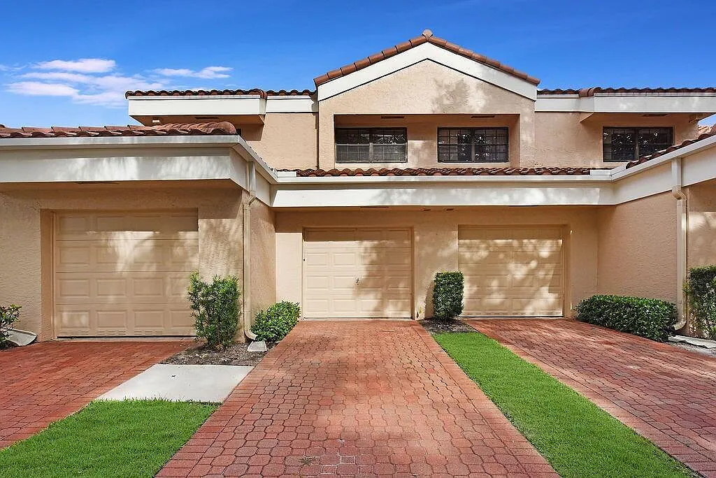 Building Photo - 17340 W Boca Club Blvd
