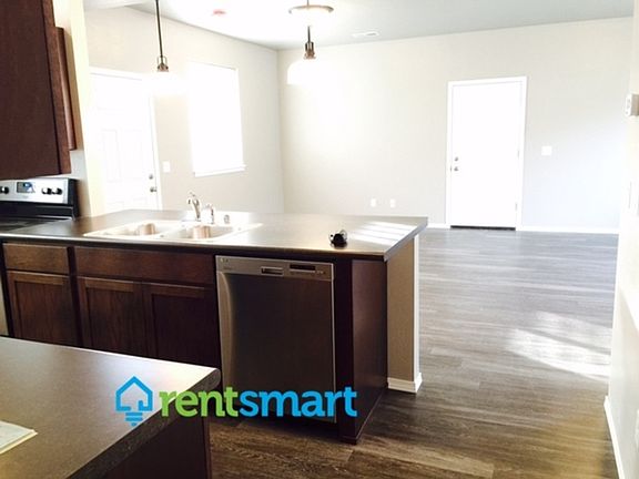 4th image of 2207 Strand Ave #B