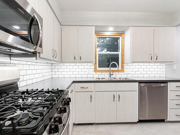 2nd image of 5326 Kimball Ave SE