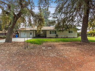 6795 De Woody Ave, Laton, CA 93242