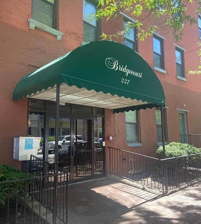 231 Adams St #231