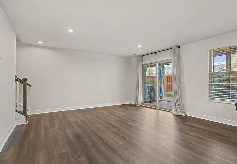 117 Eagle Wood Dr #1 — Photo 3