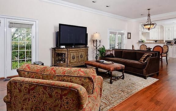 5th image of 3843 Maplewood Ave