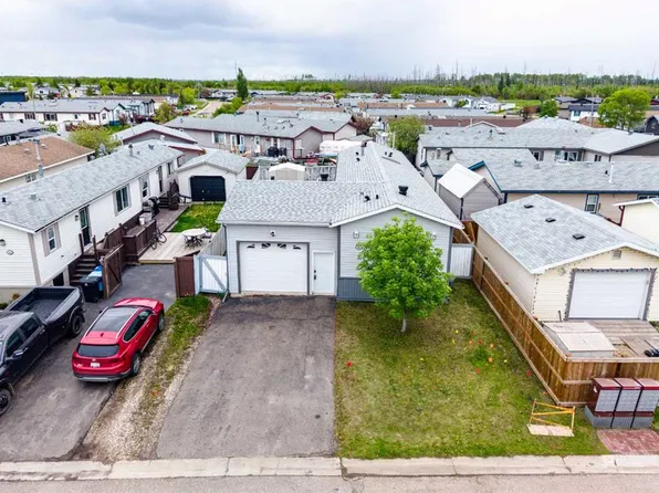 148 E Mitchell Dr, Wood Buffalo, AB T9K 2P1