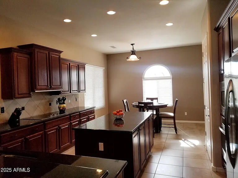 26824 W Potter Dr — Photo 8