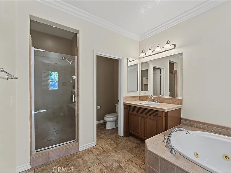 1254 Duxbury Cir — Photo 42