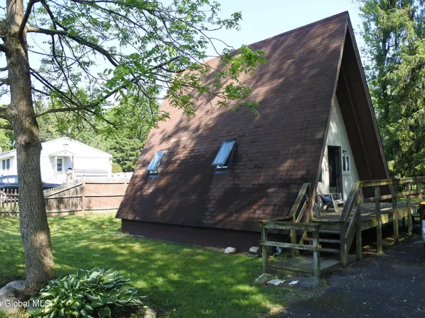 12 Nathan Street, Queensbury, NY 12804