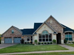 404 Corrigan Trails Blvd, Lindale, TX 75771