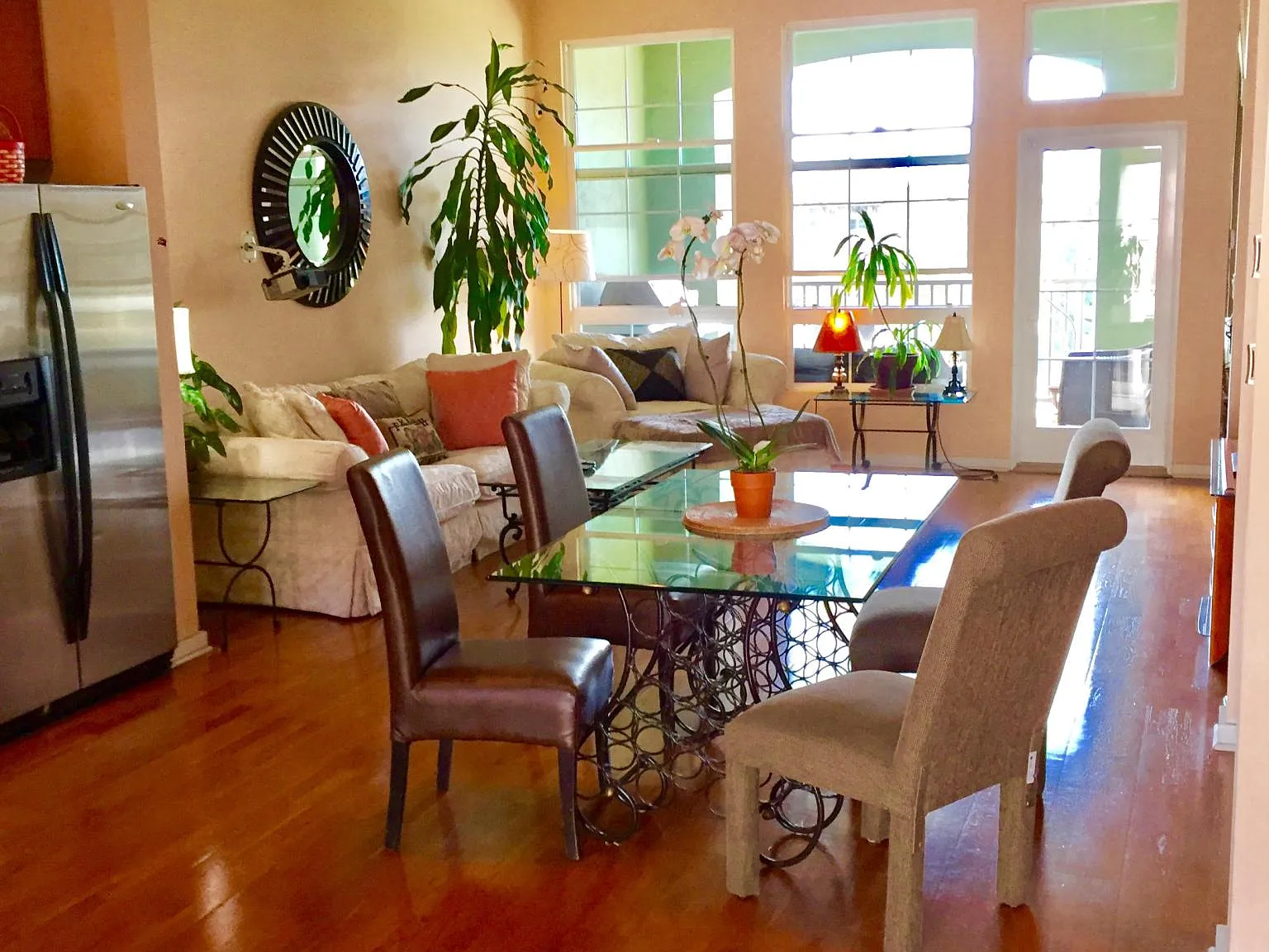 2 bed, 1080 sqft, $4,899 — Photo 1