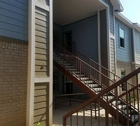 3rd image of 1005 Garfield Ave #C-9