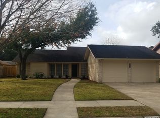 221 Paisano Dr, Victoria, TX 77904