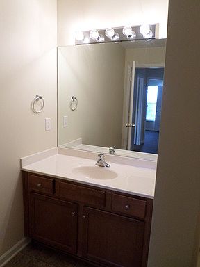 4th image of 100 Pinnacle Ct APT 503