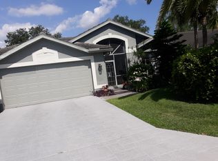 9411 Old Hickory Cir, Fort Myers, FL 33912