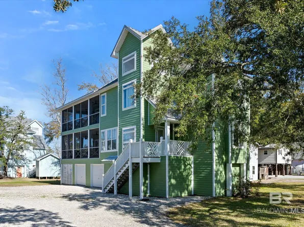 27225 Magnolia Dr, Orange Beach, AL 36561