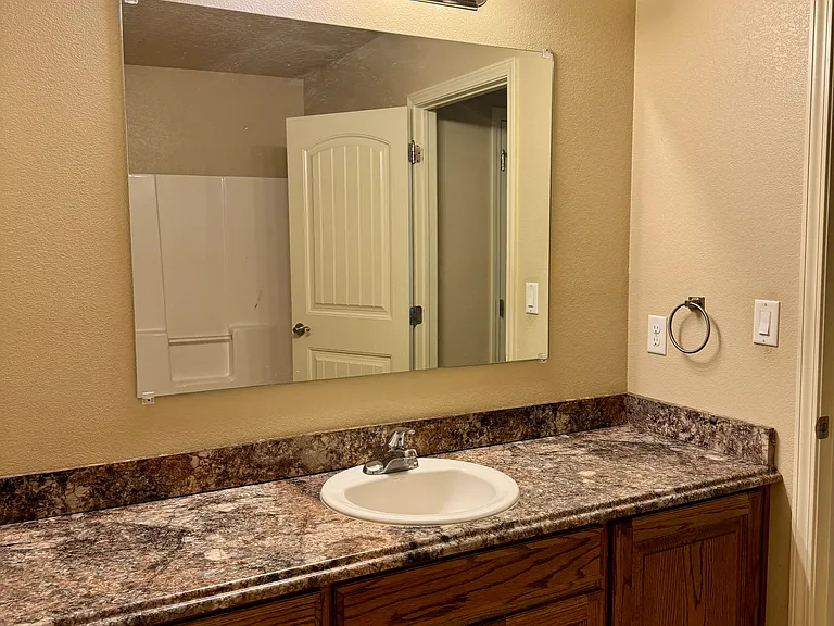 117 Gayland Dr #B — Photo 9