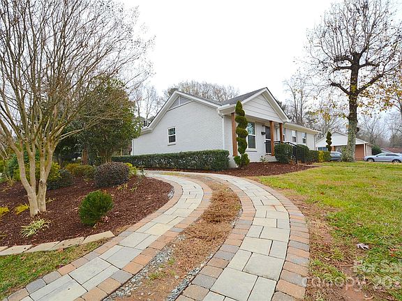4th image of 6801 Barrington Dr