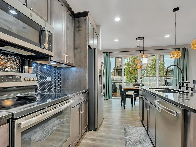 25062 E Cedar Pl — Photo 10