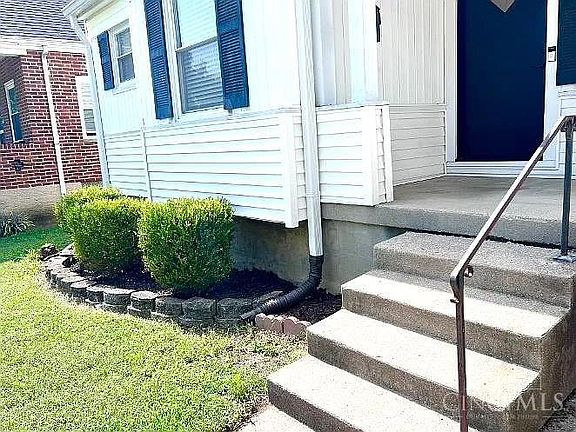 2nd image of 8343 Roland Ave