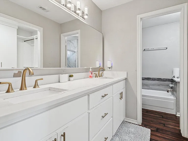 4436 Emerson Dr — Photo 15