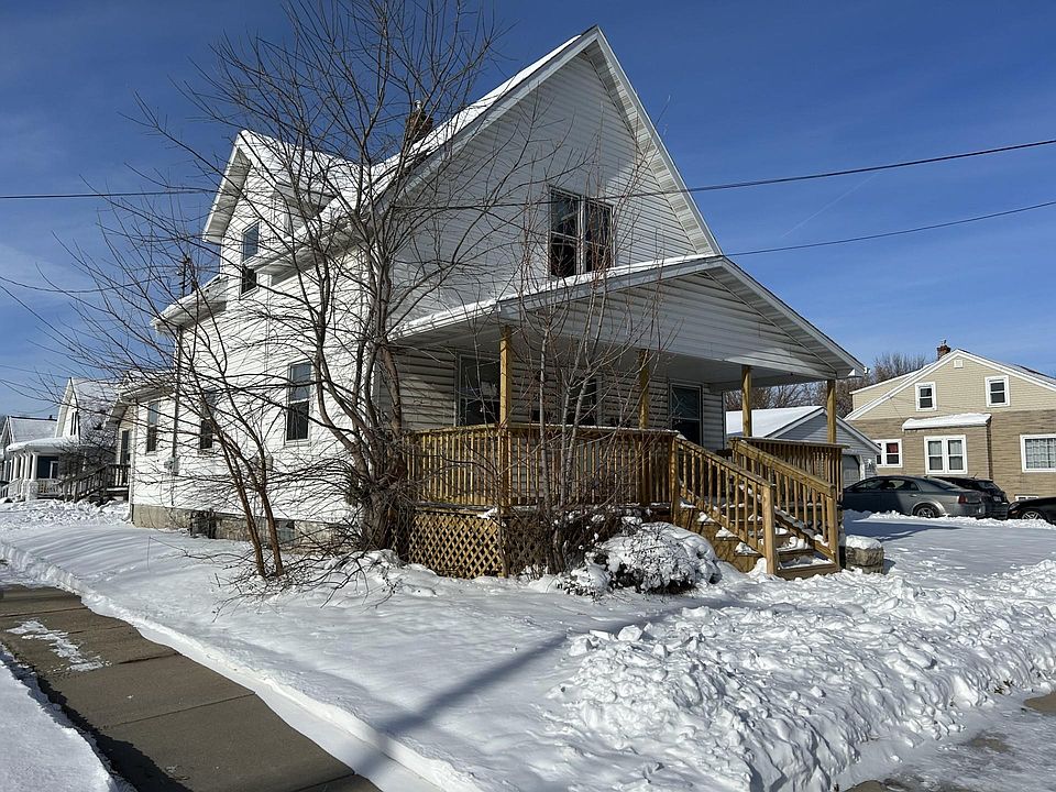 1st image of 600 De Pere St