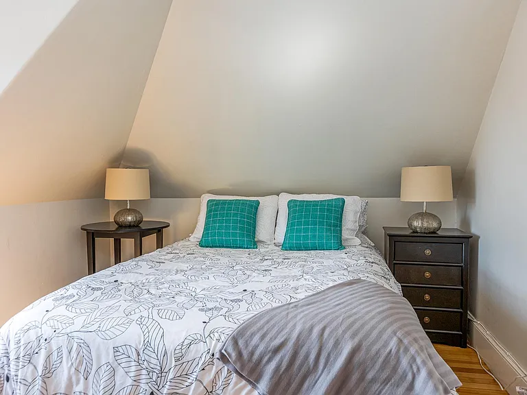 80 Roberts St #3 — Photo 7