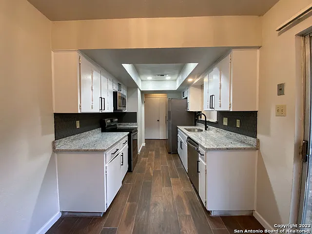 11039 Whisper Valley St — Photo 10