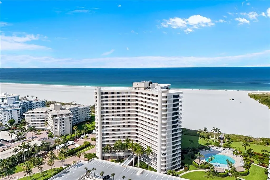 2 bed, 2.0 bath, 1070 sqft, $8,500 — Photo 1