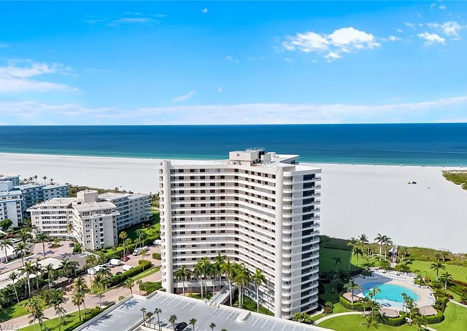 260 Seaview Ct #407