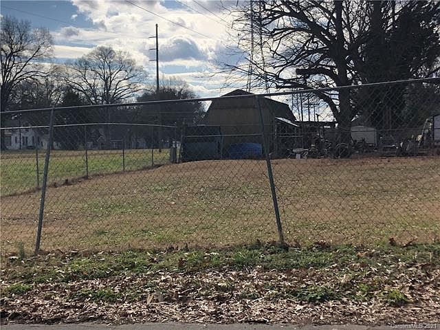 2nd image of 3101 Avalon Ave
