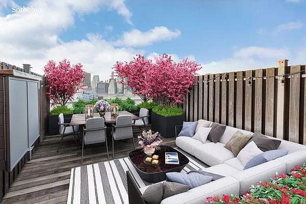 Sold by Sotheby's International Realty | media 3