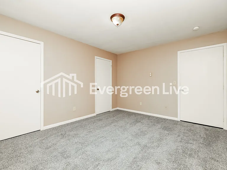 217 Euclid Ave — Photo 9