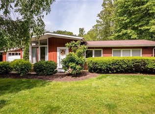 4510 Evergreen Dr, Jeannette, PA